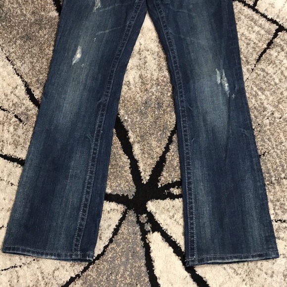 ๐ Miss Me Cross Wing Distressed Denim Jean - Picture 6 of 15